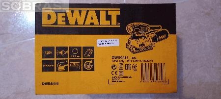 Lixadora Rectangular DEWALT de 230w com 230V-50HZ.